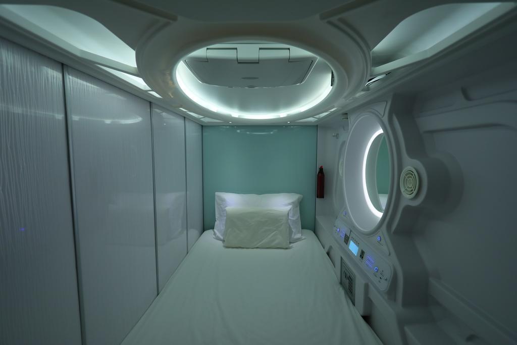 Urbanpod Hotel Мумбай Екстериор снимка