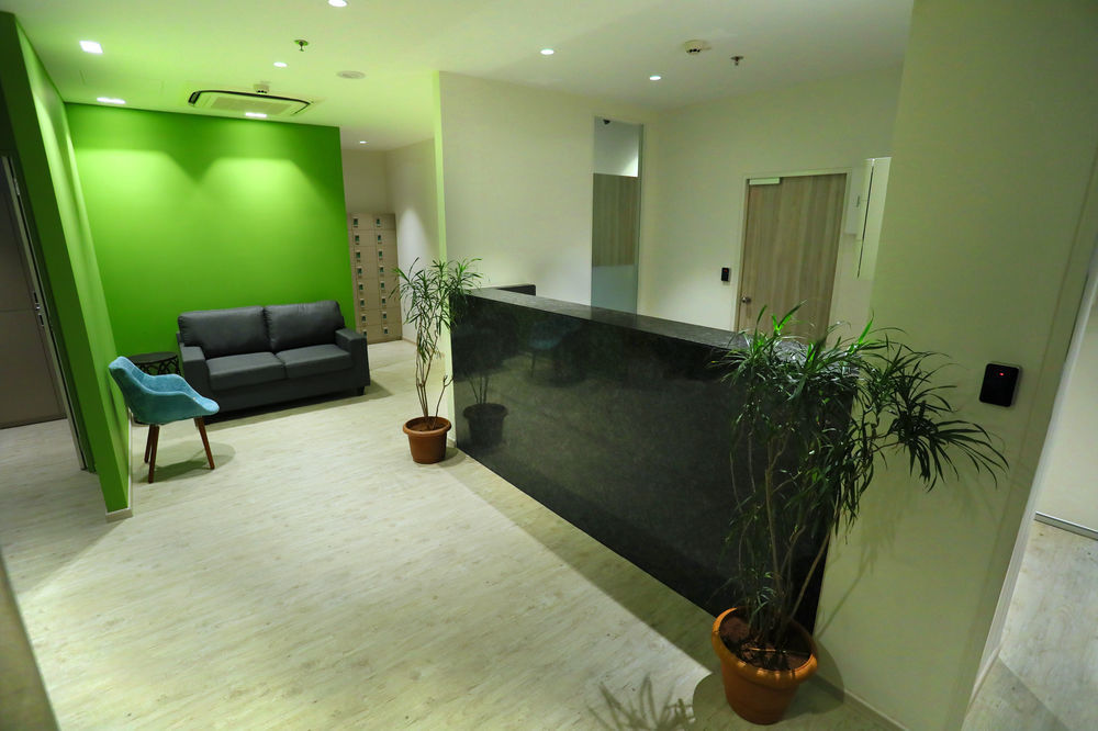 Urbanpod Hotel Мумбай Екстериор снимка